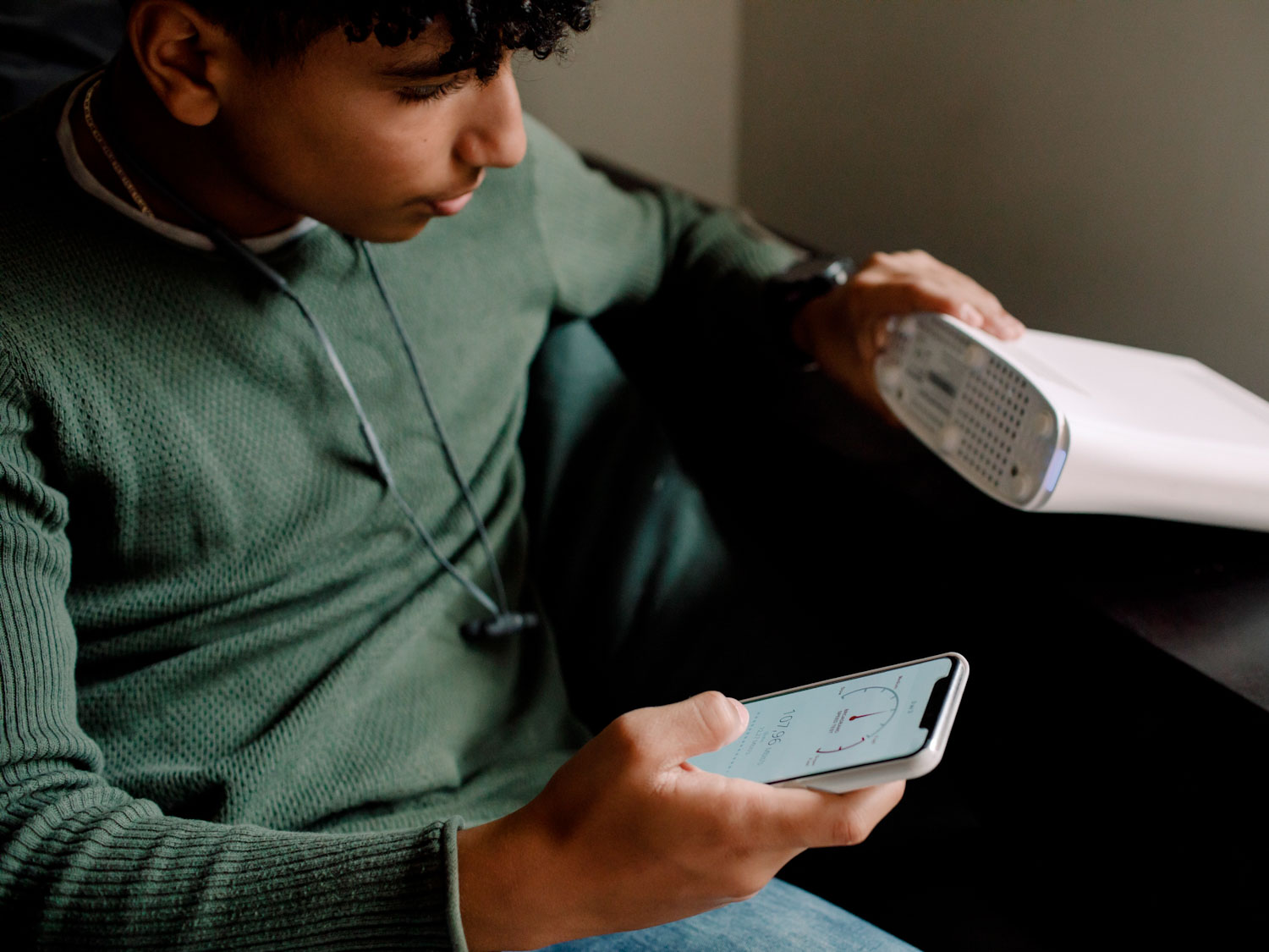 A student with a wireless router/Getty Images