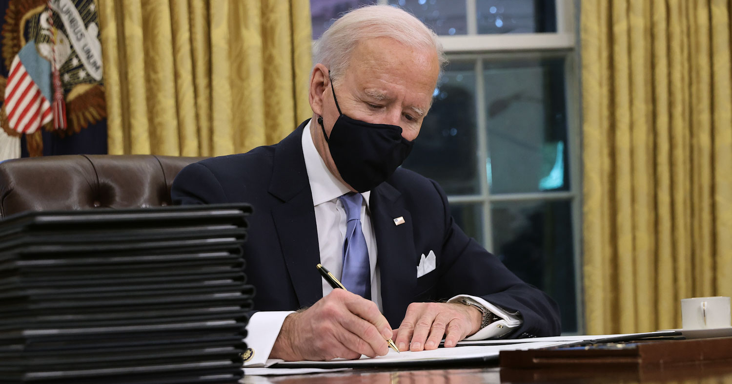 Las praises biden executive orders on immigration