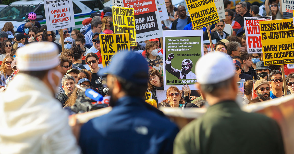 LAS Condemns NYPD Over Unlawful Actions At Student Protests las-condemns-nypd-over-unlawful-actions-at-student-protests